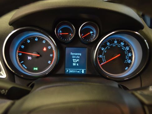 Used 2015 Buick Encore Leather image 17