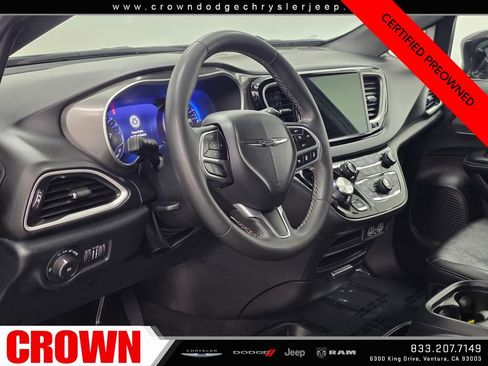 Used 2025 Chrysler Pacifica Select FWD image 23