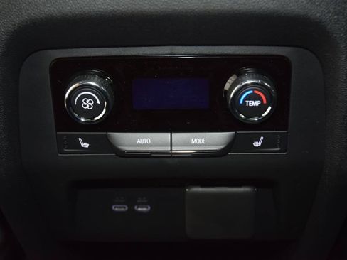 New 2026 Chevrolet Traverse RS w/ LPO, Floor Liner Package AWD/4WD image 45