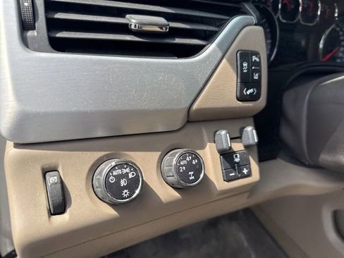 Used 2015 GMC Yukon XL SLT w/ Open Road Package image 12