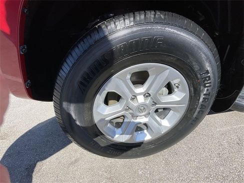 Used 2020 Toyota 4Runner SR5 image 10