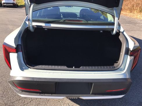 New 2025 Kia K4 image 24