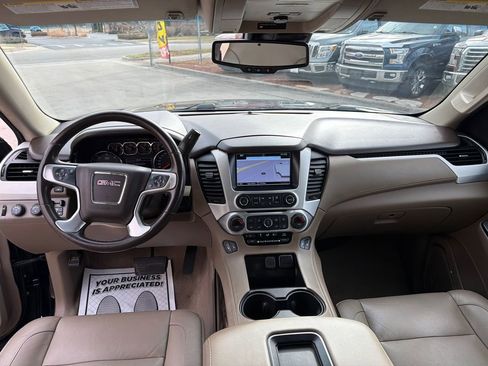 Used 2019 GMC Yukon SLT w/ HD Trailering Package image 14