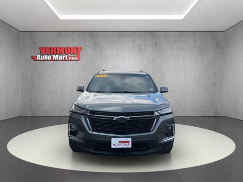 Used 2023 Chevrolet Traverse LT w/ Midnight/Sport Edition image 2