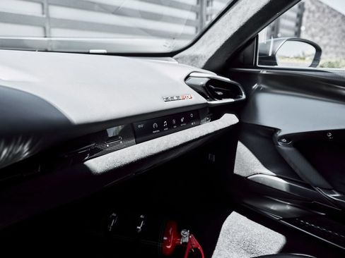 Used 2023 Ferrari 296 GTB RWD image 73