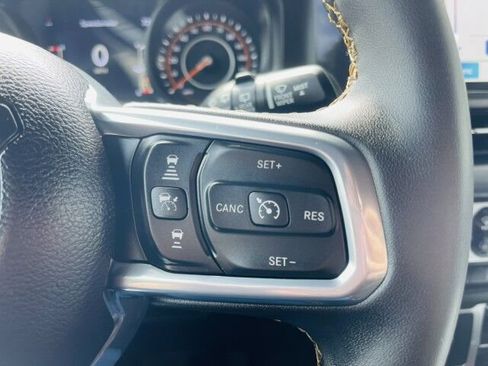 Used 2024 Jeep Wrangler Unlimited Sahara AWD/4WD image 25