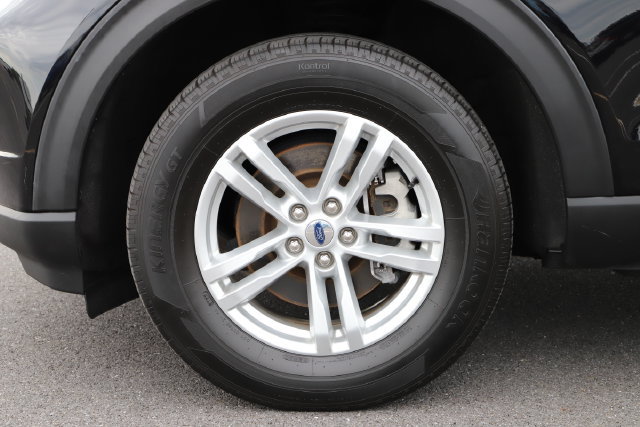 Used 2023 Ford Explorer XLT AWD/4WD image 8