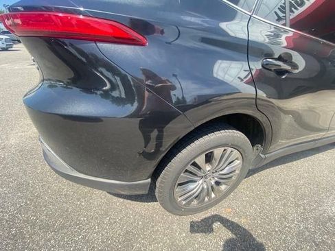Used 2022 Toyota Venza Limited w/ Advanced Technology Package AWD/4WD image 8