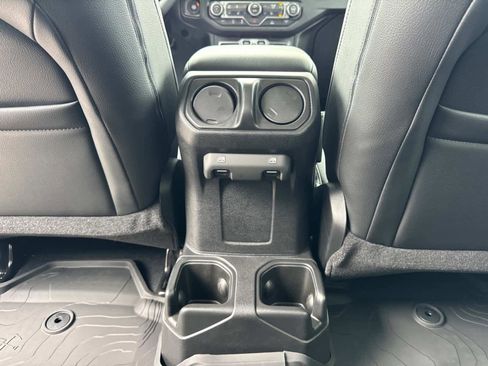 New 2025 Jeep Wrangler Sport S image 30