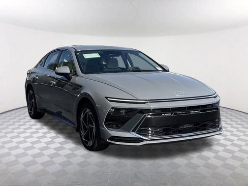 New 2026 Hyundai Sonata SEL FWD image 3