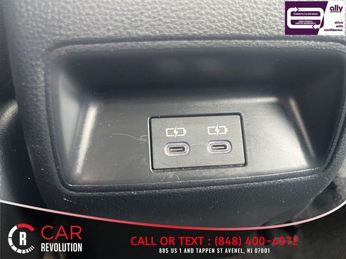Used 2023 Toyota Corolla LE FWD image 32