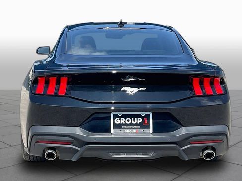 Used 2024 Ford Mustang Coupe RWD image 5