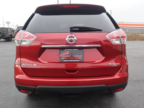 Used 2015 Nissan Rogue SV w/ SV Moonroof Package image 27