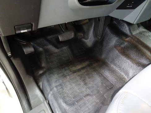 Used 2012 Ford F250 XL w/ PWR Equipment Group image 17