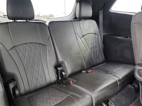 Used 2023 Buick Enclave Avenir w/ Avenir Technology Package image 20