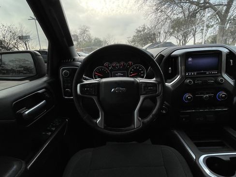 Used 2021 Chevrolet Silverado 1500 RST image 11