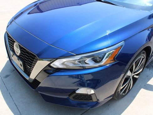 Used 2020 Nissan Altima 2.5 SR FWD image 3