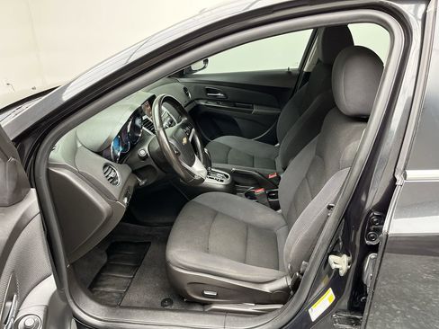 Used 2014 Chevrolet Cruze LT w/ RS Package image 3