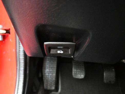Used 1990 MAZDA MX-5 Miata RWD image 21