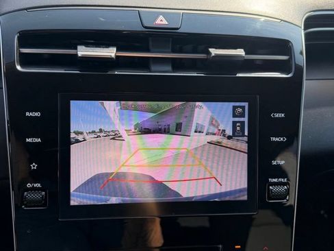 Used 2024 Hyundai Tucson SEL FWD image 3
