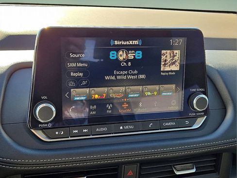 Used 2023 Nissan Rogue SV image 27