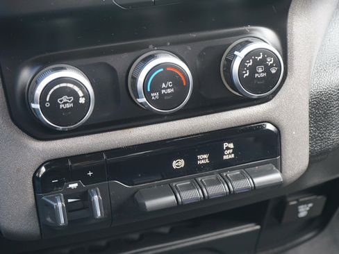 Used 2019 RAM 2500 Tradesman AWD/4WD image 19