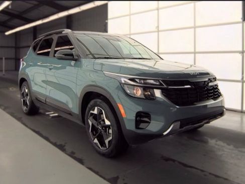 Certified 2026 Kia Seltos S FWD image 3