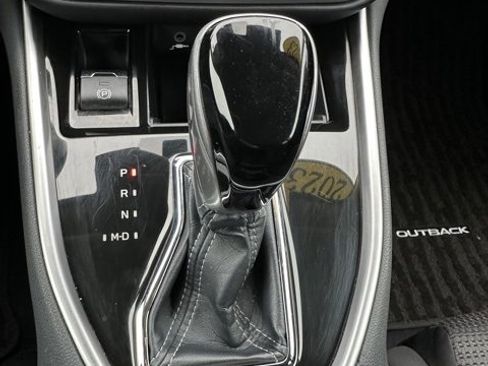 Used 2023 Subaru Outback Premium image 13