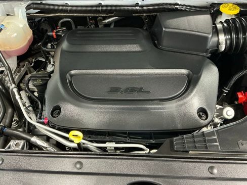 Used 2024 Chrysler Pacifica Touring-L image 54