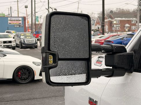 Used 2021 RAM 2500 Tradesman w/ Chrome Appearance Group image 9