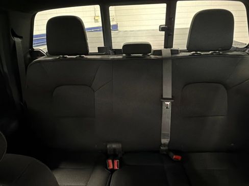 Used 2024 GMC Canyon Elevation w/ Convenience Package AWD/4WD image 13