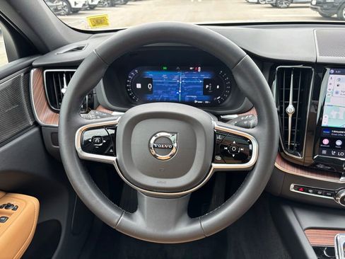 Certified 2023 Volvo XC60 B6 Ultimate w/ Protection Package Premier AWD/4WD image 7