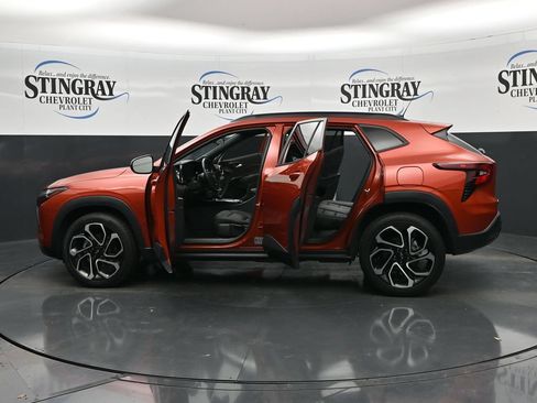 Used 2024 Chevrolet Trax RS w/ Driver Confidence Package FWD image 37