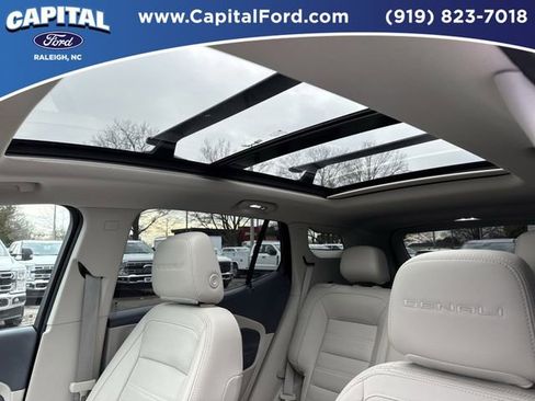 Used 2022 GMC Terrain Denali image 21