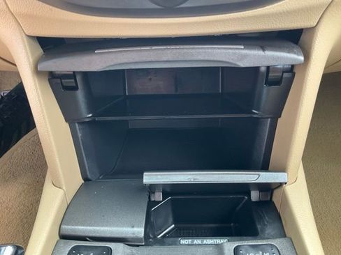 Used 2011 Honda Accord EX-L image 18