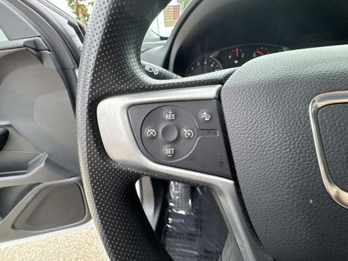 Used 2022 GMC Terrain SLE w/ Driver Convenience Package image 24