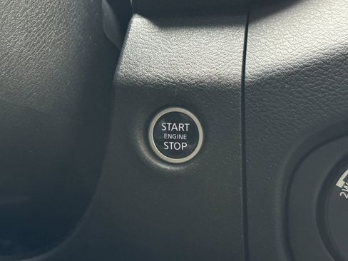 Used 2024 Nissan Frontier SV w/ SV Convenience Package image 22