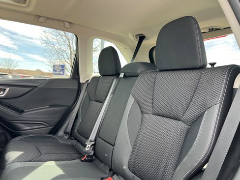 Used 2024 Subaru Forester Premium image 22