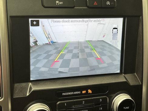 Used 2018 Ford F150 Platinum image 6