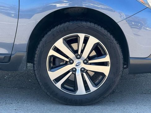 Used 2018 Subaru Outback 2.5i Limited image 6