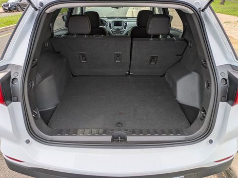 Used 2021 Chevrolet Equinox LS w/ LS Convenience Package image 13