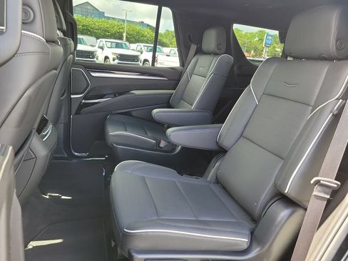 Certified 2025 Cadillac Escalade Sport AWD/4WD image 26