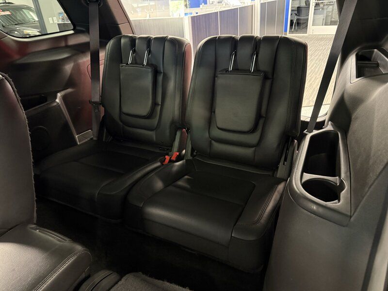 Used 2015 Ford Explorer XLT w/ Equipment Group 202B AWD/4WD image 20