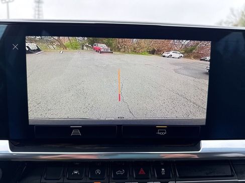 Used 2022 Chevrolet Silverado 1500 LT image 30