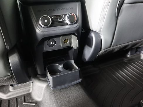 Certified 2025 Ford Explorer Active w/ Active Comfort Package AWD/4WD image 59