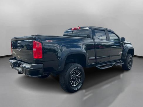 Used 2019 Chevrolet Colorado Z71 w/ Z71 Midnight Edition AWD/4WD image 9