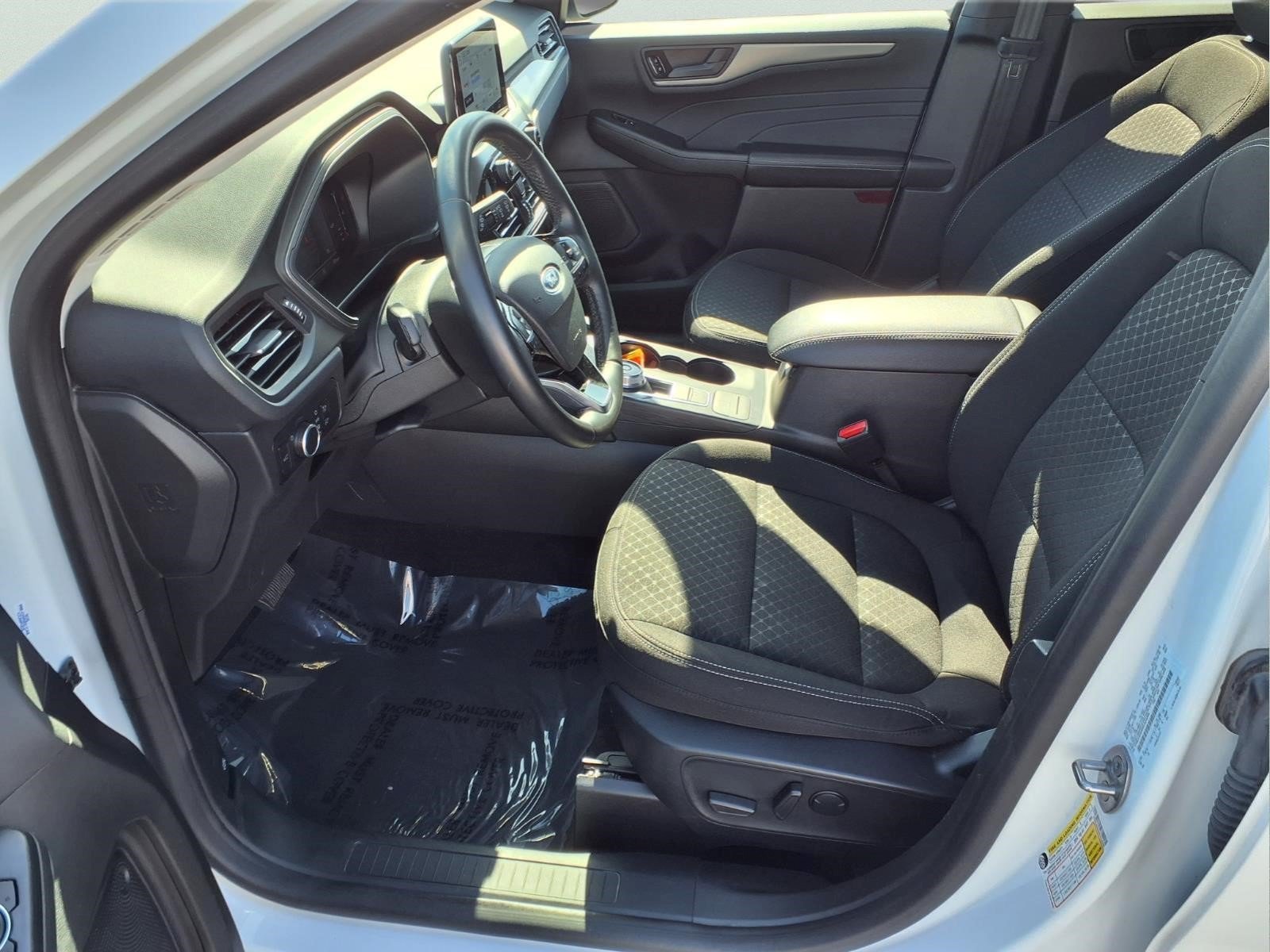 Used 2024 Ford Escape Active AWD/4WD image 21