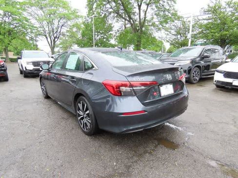 Used 2023 Honda Civic EX image 4