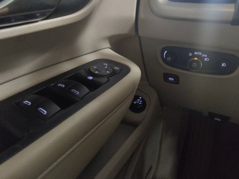 Used 2020 GMC Terrain Denali w/ Denali Premium Package FWD image 27