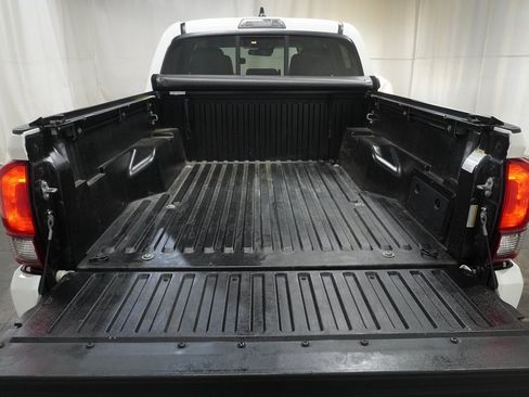 Certified 2022 Toyota Tacoma 4x4 Double Cab image 6